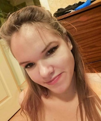 Юла, 19 лет, 1 размер груди